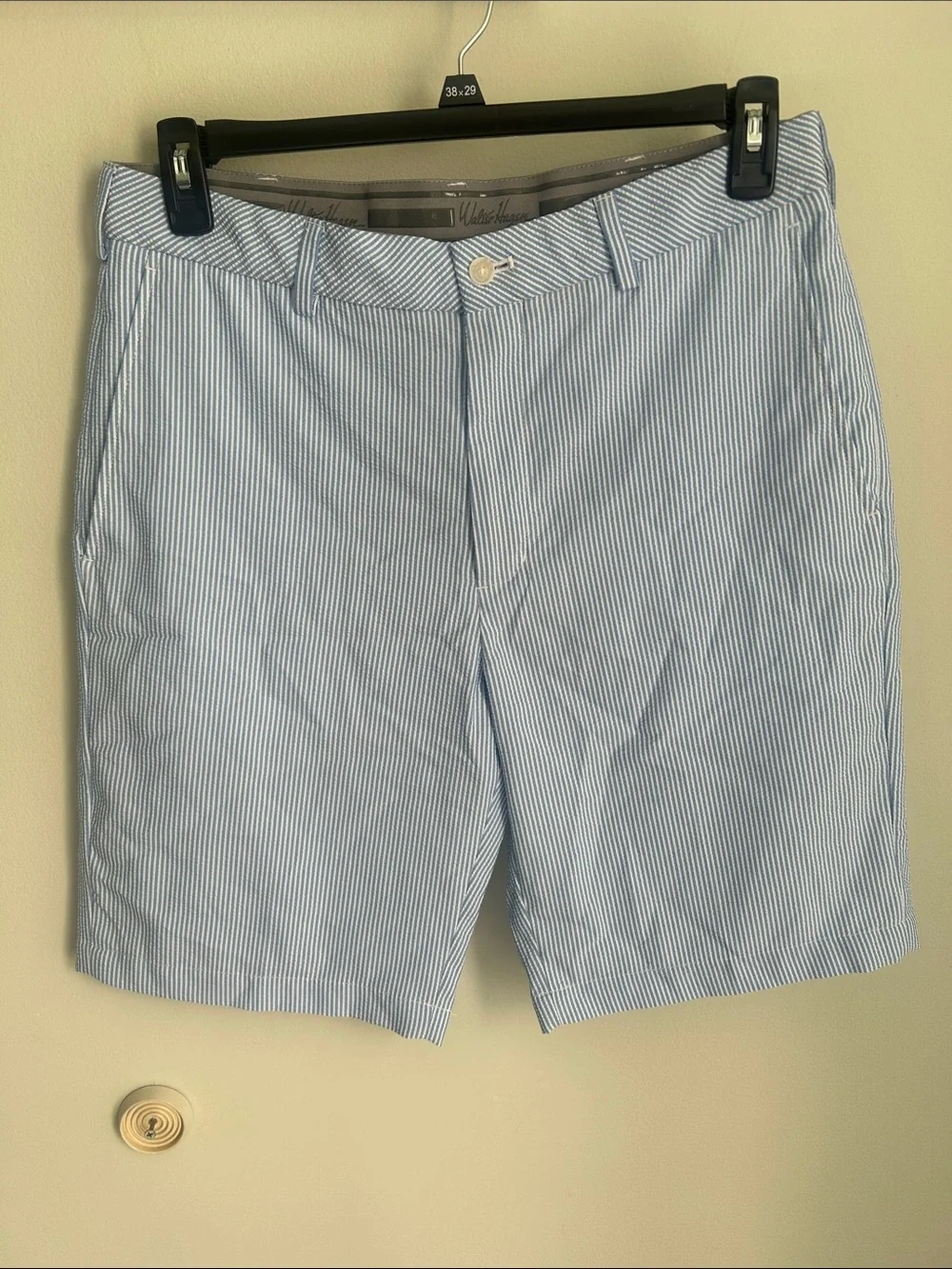 Walter Hagen Blue & White Seersucker Flat-Front Men's Shorts